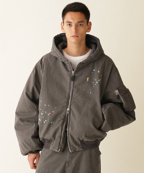 BEAVER(ビーバー)の「B omnivore/ビーオムニボー DUCK HOOD JACKET ダックフードジャケット(ブルゾン・メンズ・ベージュ/ブラック・L/M)」の1枚目の写真