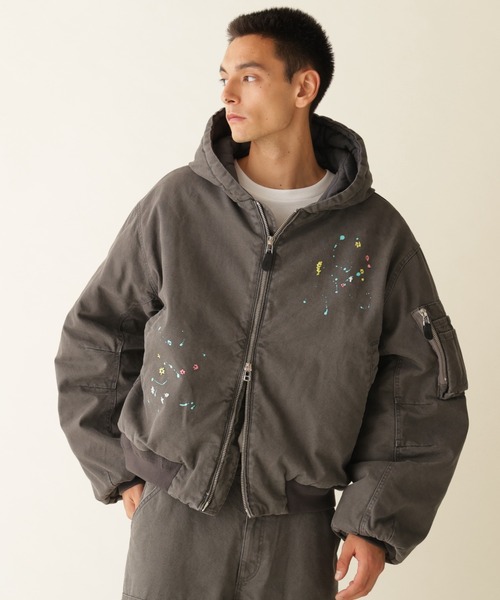 BEAVER(ビーバー)の「B omnivore/ビーオムニボー DUCK HOOD JACKET ダックフードジャケット(ブルゾン・メンズ・ベージュ/ブラック・L/M)」の6枚目の写真