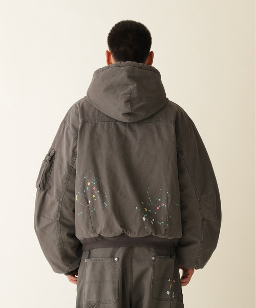 BEAVER(ビーバー)の「B omnivore/ビーオムニボー DUCK HOOD JACKET ダックフードジャケット(ブルゾン・メンズ・ベージュ/ブラック・L/M)」の8枚目の写真