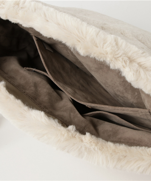 Samantha Thavasa（サマンサタバサ）の「ファー　ソフティサマンサマイン　小（トートバッグ・レディース・グレー/ピンクベージュ/キャメル/オフホワイト/ブラック/ライトブルー/ピンク・FREE）」の21枚目の写真