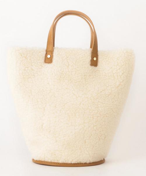 Boisson Chocolat(ボワソンショコラ)の「Control Freakフェイクボアトート(ショルダーバッグ・レディース・オフホワイト/ネイビー・FREE)」の1枚目の写真