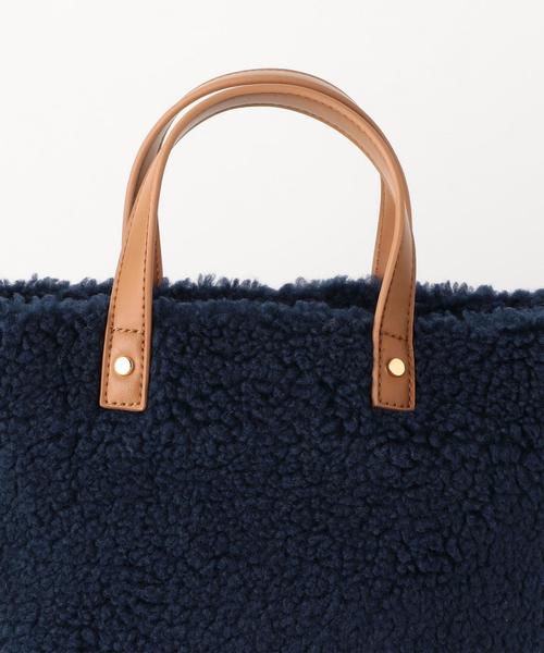 Boisson Chocolat(ボワソンショコラ)の「Control Freakフェイクボアトート(ショルダーバッグ・レディース・オフホワイト/ネイビー・FREE)」の7枚目の写真