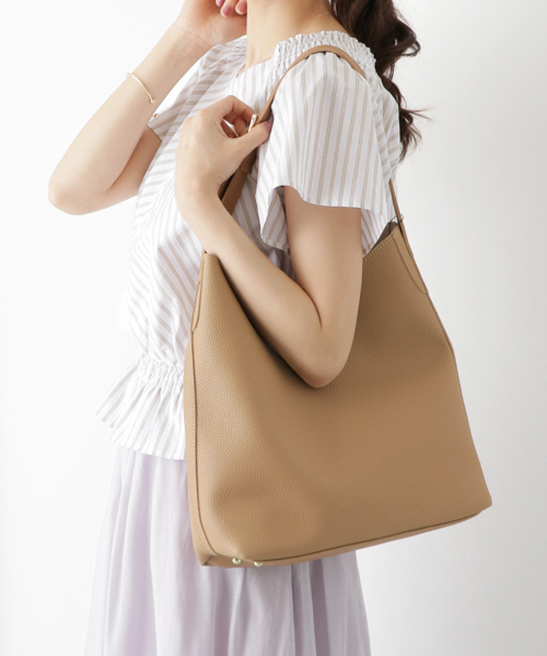 RODE SKO(ロデスコ)の「SISKO IC対応シングルショルダー(ショルダーバッグ・レディース・グレー/ブルー/キャメル/ホワイト/ネイビー・FREE)」の5枚目の写真