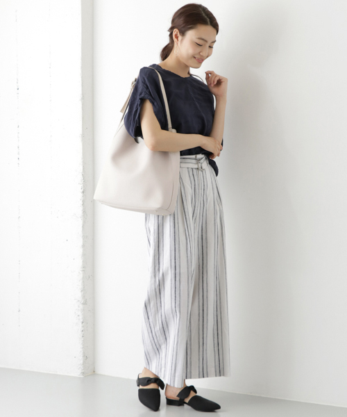 RODE SKO(ロデスコ)の「SISKO IC対応シングルショルダー(ショルダーバッグ・レディース・グレー/ブルー/キャメル/ホワイト/ネイビー・FREE)」の9枚目の写真