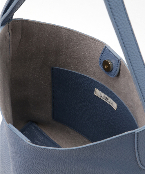 RODE SKO(ロデスコ)の「SISKO IC対応シングルショルダー(ショルダーバッグ・レディース・グレー/ブルー/キャメル/ホワイト/ネイビー・FREE)」の19枚目の写真