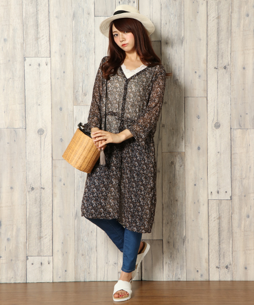 ikka(イッカ)の「楊柳プリントワンピース(ワンピース・レディース・オレンジ系その他/グリーン系その他/マスタード/ネイビー/ブラウン/ダークグレー・MEDIUM/LARGE)」の1枚目の写真