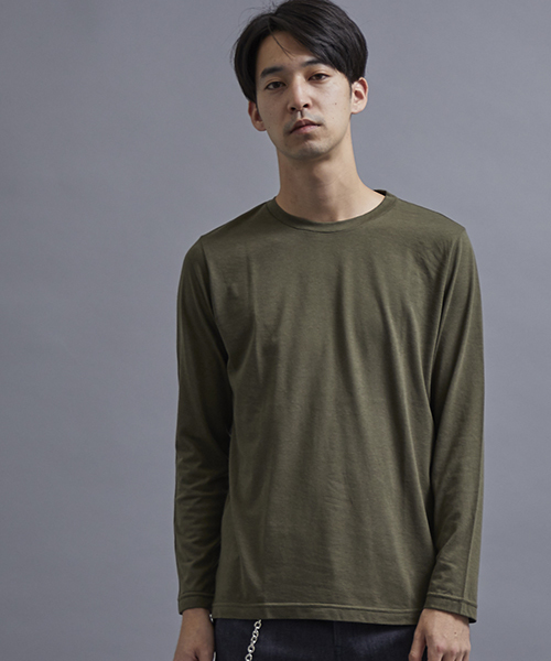 STUDIOUS（ステュディオス）の「ベーシッククルーネックロンT（Tシャツ/カットソー・メンズ・ブラック/カーキ/ホワイト/ピンク/レッド/ブルー・1/3/2）」の3枚目の写真