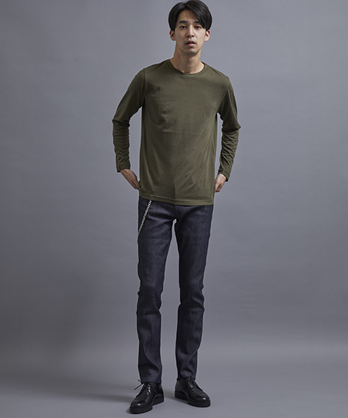 STUDIOUS（ステュディオス）の「ベーシッククルーネックロンT（Tシャツ/カットソー・メンズ・ブラック/カーキ/ホワイト/ピンク/レッド/ブルー・1/3/2）」の11枚目の写真