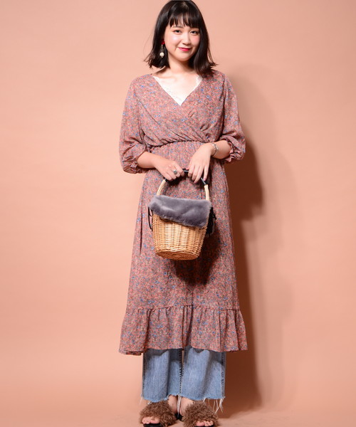 natural couture(ナチュラルクチュール)の「花柄カシュクールワンピース(ワンピース・レディース・ブラック/ピンク/グリーン・FREE)」の6枚目の写真