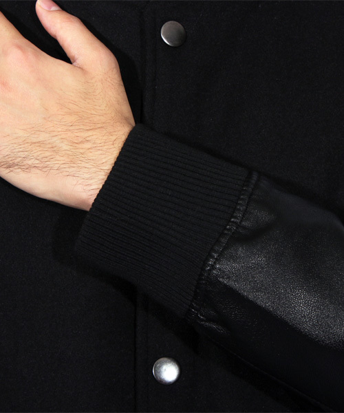 ８(eight)（エイト）の「メルトン スタジャン 袖切替 PUレザー（スタジャン・メンズ・チャコールグレー/ブラック/ネイビー/グレー/レッド/キャメル・SMALL/MEDIUM/LARGE/X-LARGE/XX-LARGE）」の18枚目の写真