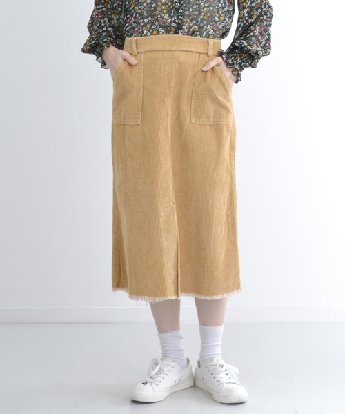 MERLOT（メルロー）の「コーデュロイフロントスリットスカート1389（スカート・レディース・ライトブルー/ブラック/ベージュ/グレー・FREE）」の4枚目の写真