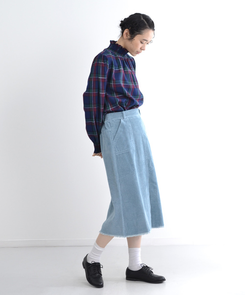 MERLOT（メルロー）の「コーデュロイフロントスリットスカート1389（スカート・レディース・ライトブルー/ブラック/ベージュ/グレー・FREE）」の5枚目の写真