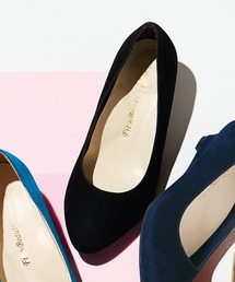 幅広ゆったりアーモンドトゥウェッジパンプス