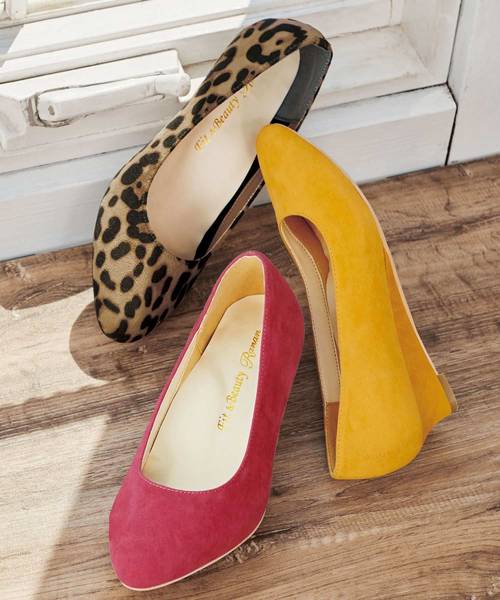 RANAN（ラナン）の「幅広ゆったりアーモンドトゥウェッジパンプス（パンプス・レディース・マスタード/ネイビー/ベージュ系その他/ライトグレー/ピンク/ブラック/レオパード/チェック/ブラック系その他/ブルー/ボルドー/その他1/ベージュ・22.5cm/24.5cm/24cm/25cm/25.5cm/26cm/23cm/23.5cm/23.0cm/25.0cm/26.0cm/23.5㎝/24.0cm/22.5㎝/24.5㎝）」の14枚目の写真