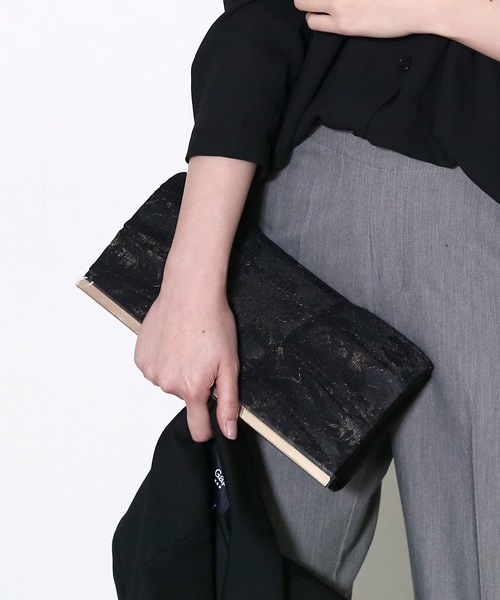 reca(レカ)の「《結婚式やパーティーに》ゴールド透かしデザイン3WAYクラッチバック(クラッチバッグ・レディース・ベージュ/ブラック・FREE)」の11枚目の写真