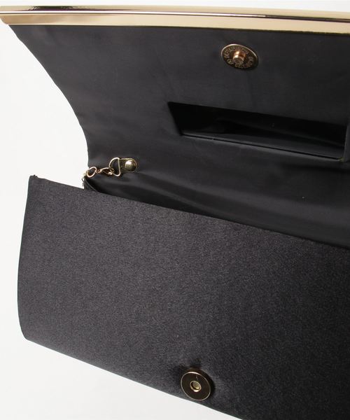 reca(レカ)の「《結婚式やパーティーに》ゴールド透かしデザイン3WAYクラッチバック(クラッチバッグ・レディース・ベージュ/ブラック・FREE)」の4枚目の写真