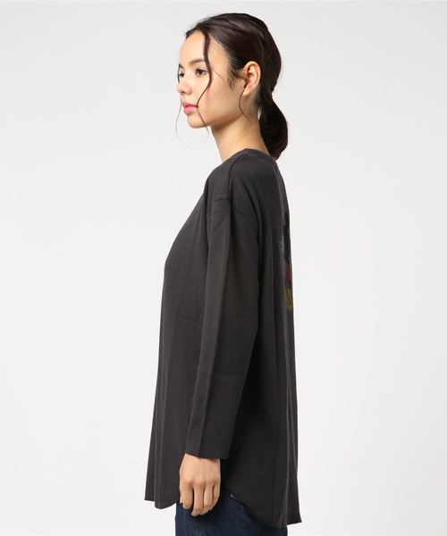AZUL by moussy(アズールバイマウジー)の「PAINT MICKEY サーマルプルオーバー(Tシャツ/カットソー・レディース・オフホワイト/ライトブラック・SMALL/MEDIUM)」の4枚目の写真