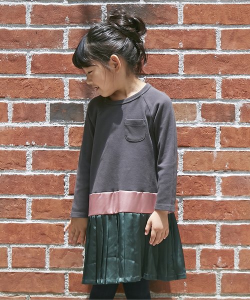 Otonato(オトナト)の「切り替えワンピース(ワンピース・キッズ・グレー/チャコール・90/100/110/120/130/95/140/80)」の1枚目の写真