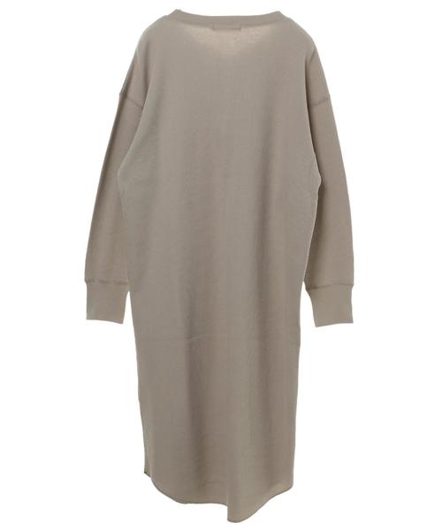 AMERICAN HOLIC（アメリカンホリック）の「ヘンリーネックワッフルマキシワンピース（ワンピース・レディース・チャコールグレー/グレー系その他/ベージュ系その他・M/L）」の12枚目の写真