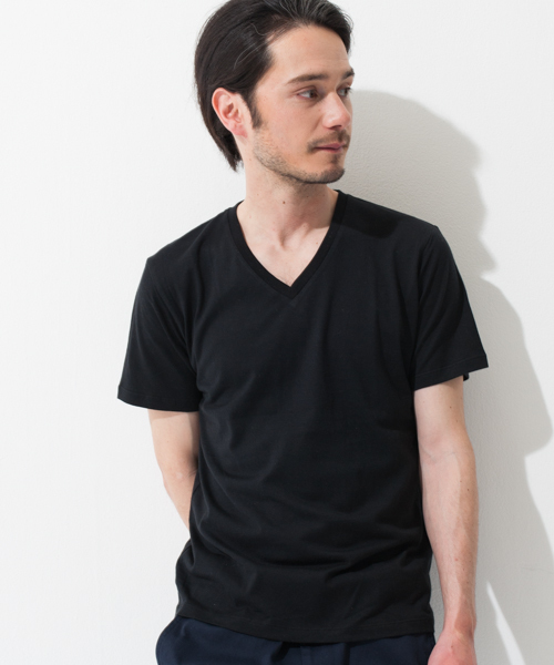 green label relaxing（グリーンレーベルリラクシング）の「◎GIZA/C V/N S/S Tシャツ  ◆（Tシャツ/カットソー・メンズ・ネイビー/グレー/コバルトブルー/ホワイト/ブラック/レッド/ケリー/イエロー/ワインレッド/ダークグリーン・MEDIUM/SMALL/LARGE/X-LARGE）」の3枚目の写真