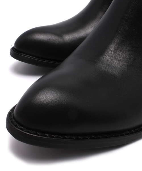 Jeffrey Campbell（ジェフリーキャンベル）の「サイドオープンショートブーツ　（ブーツ・レディース・ホワイト/ブラック・36/37/38/39/35）」の9枚目の写真