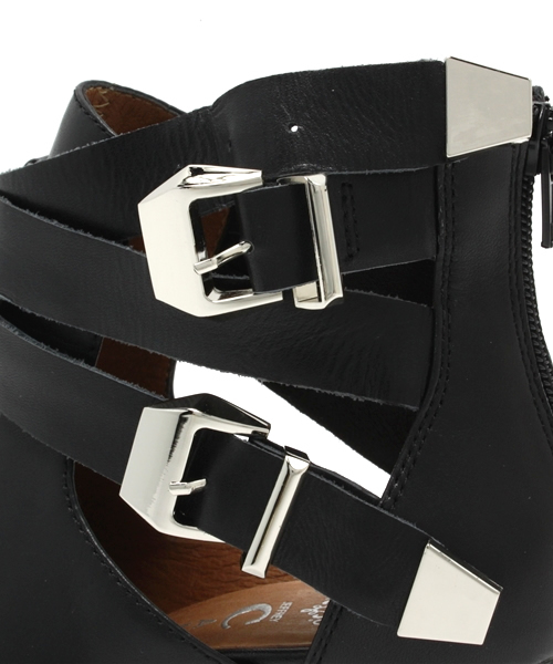 Jeffrey Campbell（ジェフリーキャンベル）の「サイドオープンショートブーツ　（ブーツ・レディース・ホワイト/ブラック・36/37/38/39/35）」の3枚目の写真