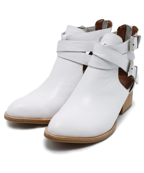 Jeffrey Campbell（ジェフリーキャンベル）の「サイドオープンショートブーツ　（ブーツ・レディース・ホワイト/ブラック・36/37/38/39/35）」の11枚目の写真
