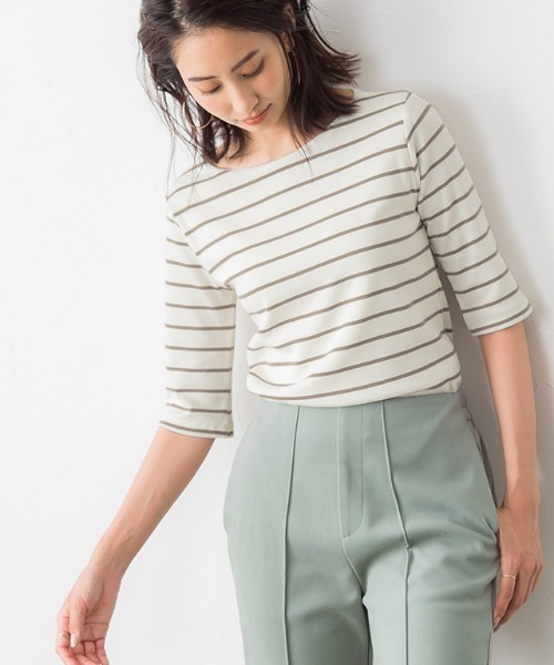 Pierrot（ピエロ）の「テレコリブボートネック五分袖トップス（Tシャツ/カットソー・レディース・ホワイト×ブラック/ブラック×ホワイト/ブラック/オフホワイト/モカ/ホワイト×ブラウン・M/L）」の4枚目の写真