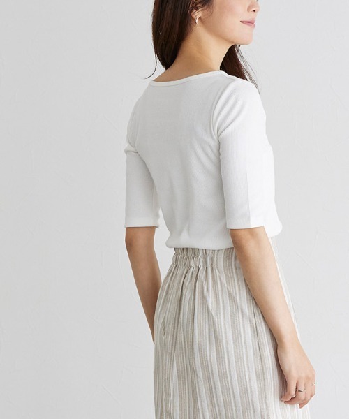 Pierrot（ピエロ）の「テレコリブボートネック五分袖トップス（Tシャツ/カットソー・レディース・ホワイト×ブラック/ブラック×ホワイト/ブラック/オフホワイト/モカ/ホワイト×ブラウン・M/L）」の22枚目の写真