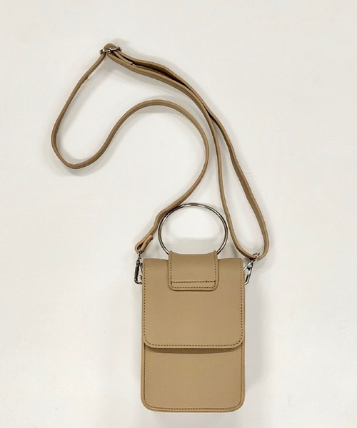 archives（アルシーヴ）の「リング縦長ショルダー（ショルダーバッグ・レディース・ブラック/ベージュ/シルバーグレー・MEDIUM）」の7枚目の写真