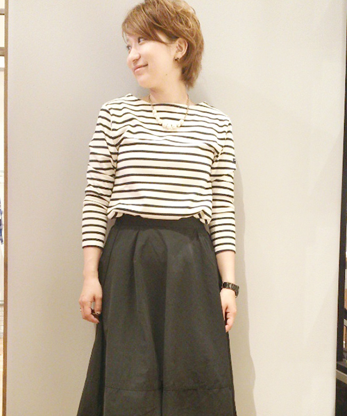 CIAOPANIC TYPY（チャオパニックティピー）の「ギャザーフレアスカート（スカート・レディース・ベージュ/ネイビー/ブラック・FREE）」の2枚目の写真