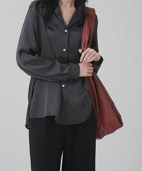 chuclla(チュクラ)の「【chuclla】【2020/SS】ポルカドット柄 サテンタッチ ラペルカラーシャツ chw1045(シャツ/ブラウス・レディース・ホワイト/ブラック・FREE)」の10枚目の写真