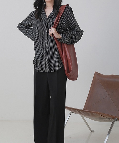 chuclla(チュクラ)の「【chuclla】【2020/SS】ポルカドット柄 サテンタッチ ラペルカラーシャツ chw1045(シャツ/ブラウス・レディース・ホワイト/ブラック・FREE)」の12枚目の写真
