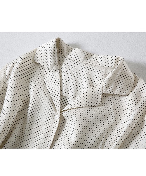chuclla(チュクラ)の「【chuclla】【2020/SS】ポルカドット柄 サテンタッチ ラペルカラーシャツ chw1045(シャツ/ブラウス・レディース・ホワイト/ブラック・FREE)」の16枚目の写真