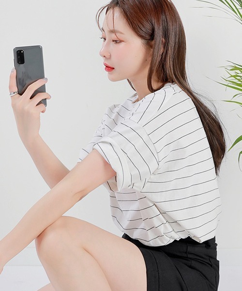 HOTPING（ホッピン）の「ラウンドネック配色ボーダールーズTシャツ（Tシャツ/カットソー・レディース・アイボリー/ブラック/ブルー・FREE）」の2枚目の写真