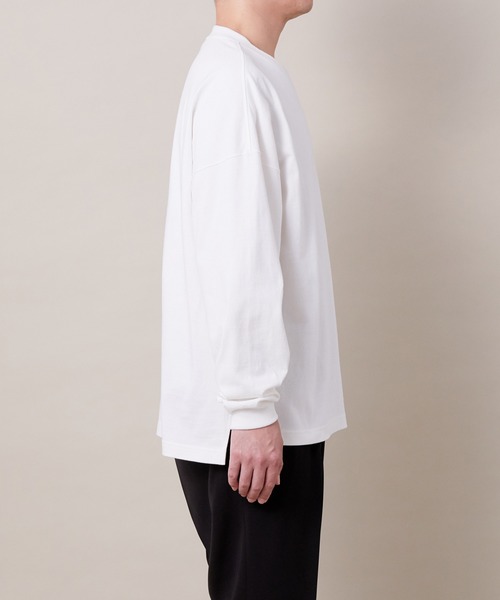 ADAM ET ROPE'（アダムエロペ）の「〈WEB・一部店舗限定〉ヘビーウェイト ドロップショルダー L/S Tee（Tシャツ/カットソー・メンズ・ホワイト/ブラック/ベージュ・M/L）」の14枚目の写真