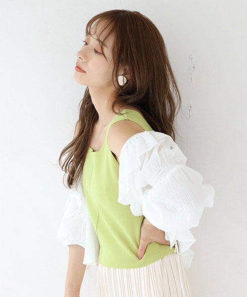 one after another NICE CLAUP（ワンアフターアナザーナイスクラップ）の「ニットタンクトップビスチェ（タンクトップ・レディース・オフホワイト/グリーン/ブルーグレー/コーラル・FREE）」の3枚目の写真