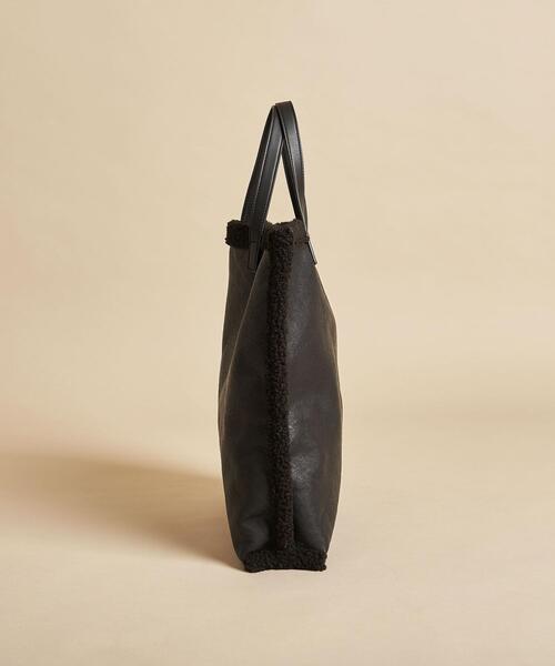 BEAUTY&YOUTH UNITED ARROWS（ビューティーアンドユースユナイテッドアローズ）の「BY∴ フェイクレザー×ボアリバーシブルトートバッグ -2WAY- ◆（トートバッグ・レディース・ブラウン/オフホワイト/ブラック・FREE）」の9枚目の写真