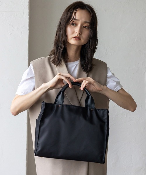 VitaFelice（ヴィータフェリーチェ）の「仕切り収納2wayトートバッグ（ボストンバッグ・レディース・ブラック/ベージュ/カーキ/ベージュ系その他/ライトグレー/グレー/キャメル/ライトベージュ/ブラウン系・FREE）」の20枚目の写真