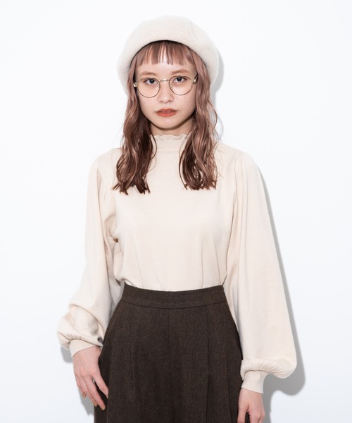 MERLOT（メルロー）の「スタンドフリルニット（ニット/セーター・レディース・ライトブルー/ブラック/オレンジ/ナチュラル/ライトパープル・FREE）」の3枚目の写真