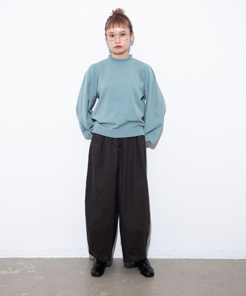 MERLOT（メルロー）の「スタンドフリルニット（ニット/セーター・レディース・ライトブルー/ブラック/オレンジ/ナチュラル/ライトパープル・FREE）」の7枚目の写真