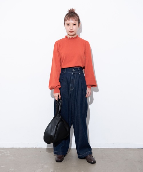 MERLOT（メルロー）の「スタンドフリルニット（ニット/セーター・レディース・ライトブルー/ブラック/オレンジ/ナチュラル/ライトパープル・FREE）」の17枚目の写真