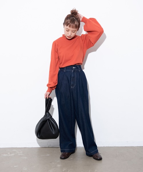 MERLOT（メルロー）の「スタンドフリルニット（ニット/セーター・レディース・ライトブルー/ブラック/オレンジ/ナチュラル/ライトパープル・FREE）」の18枚目の写真