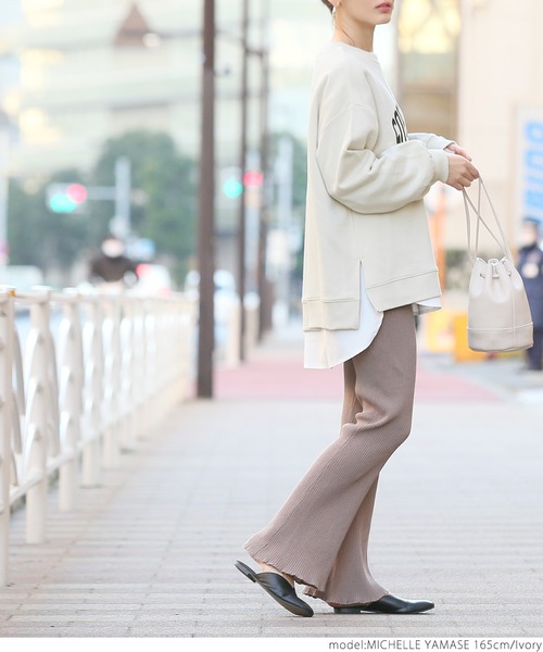 coca(coca)(コカ)の「ミニ裏毛ロゴプリントスウェット(スウェット・レディース・チャコールグレー/ネイビー/グレー/アイボリー・ONE SIZE)」の13枚目の写真