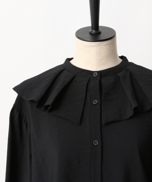 A part by(アパートバイ)の「RyNyフリルエリSTDブラウス 925851(シャツ/ブラウス・レディース・ブラック/オフホワイト/ベージュ系その他・FREE)」の5枚目の写真