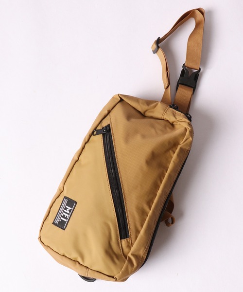 MEI（メイ）の「MEI SUSTAINABLE HIPS SHOT Ⅱ サステナブルヒップショットウエストポーチ（ボディバッグ/ウエストポーチ・メンズ・ネイビー/ライトブラウン/ブラック/オリーブドラブ/ブラウン・FREE）」の16枚目の写真