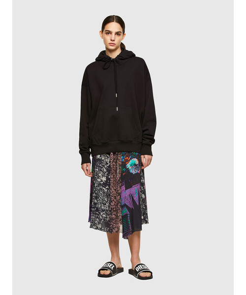 DIESEL（ディーゼル）の「レディース スカート オールオーバープリント パッチワーク ロング（スカート・レディース・ブラック・SMALL/MEDIUM/LARGE）」の6枚目の写真