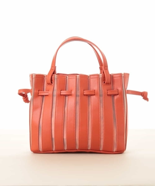 MK MICHEL KLEIN（エムケーミッシェルクラン）の「【2WAY】メッシュプリーツミニバッグ（トートバッグ・レディース・ネイビー/シルバー/オレンジ・00）」の4枚目の写真