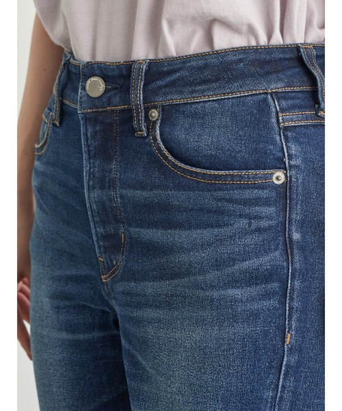 earth music&ecology(アースミュージックアンドエコロジー)の「スキスキスキニーフリンジクロップド(デニム) *(デニムパンツ・レディース・ライトインディゴブルー/ブルー系その他・SMALL/MEDIUM/LARGE)」の21枚目の写真