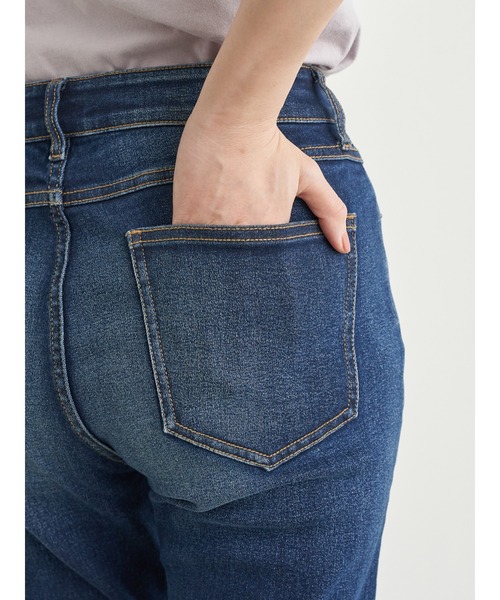 earth music&ecology(アースミュージックアンドエコロジー)の「スキスキスキニーフリンジクロップド(デニム) *(デニムパンツ・レディース・ライトインディゴブルー/ブルー系その他・SMALL/MEDIUM/LARGE)」の3枚目の写真